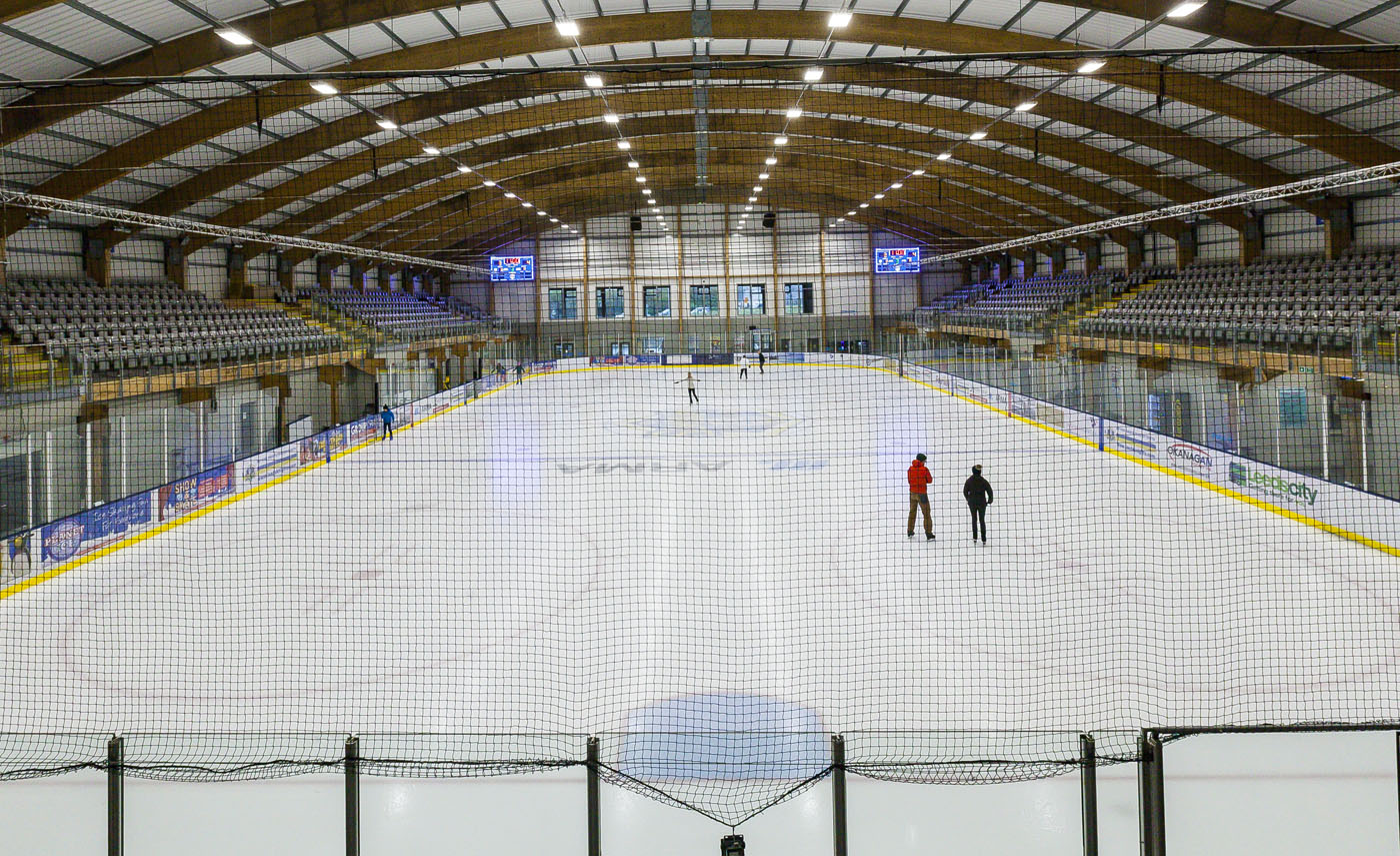 Ice Skating in Leeds ⛸ Our Walkabout Two